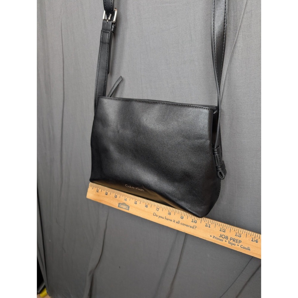 Calvin Klein‎ Jeans Ultralight Camera/Shoulder Bag - Picture 5 of 13